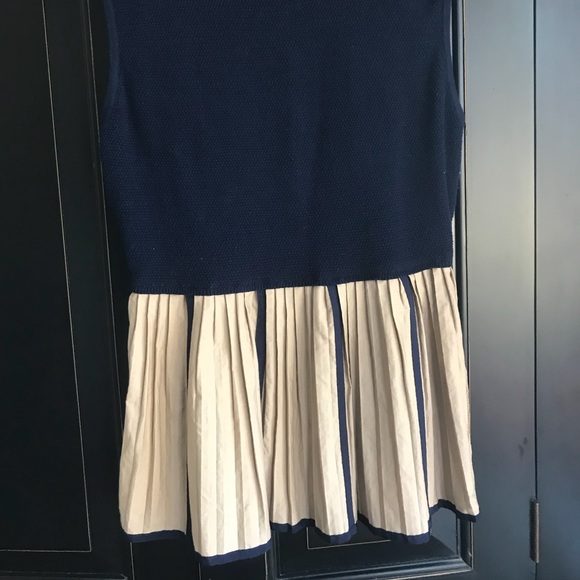 Top - Picture 4 of 4